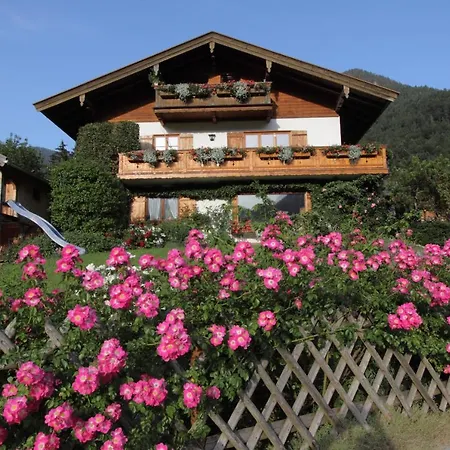 Haus Hoerth Appartamento *